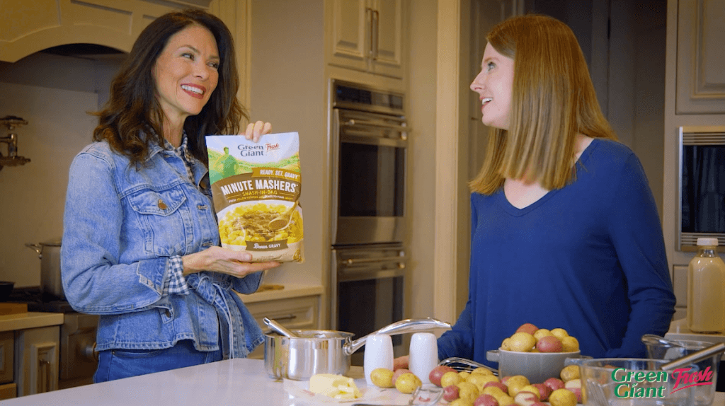 Farm Star Mary + Mom Cook Minute Mashers™ with Gravy!